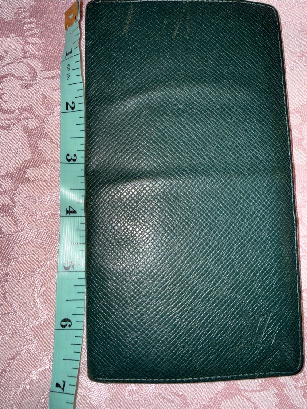 Louis Vuitton Green Textured Long Wallet - Picture 10 of 10